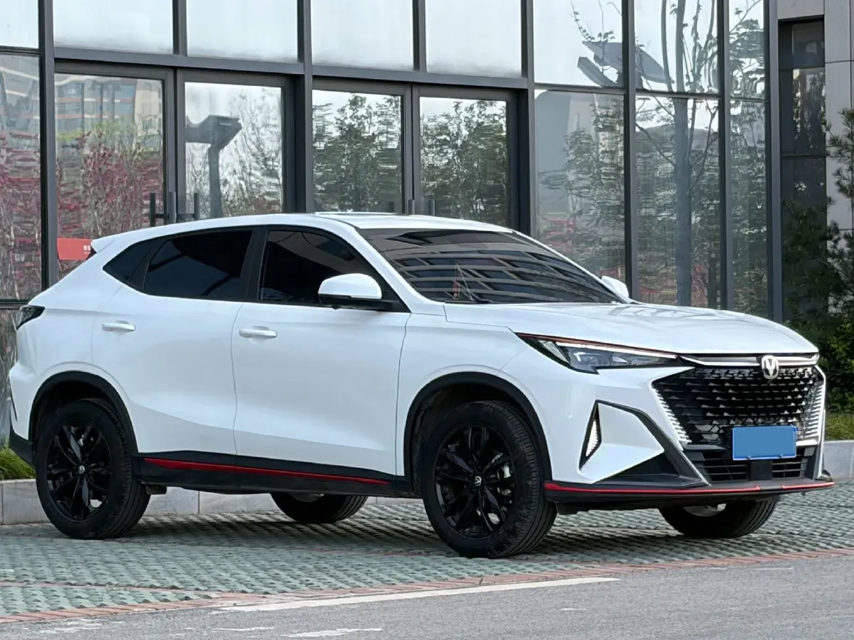 2025 ChangAn X5 PLUS 1.5T 188HP L4 7DCT,autocango,china used car exporter,china ev exporter,chinese used car exporter,chinese used ev exporter