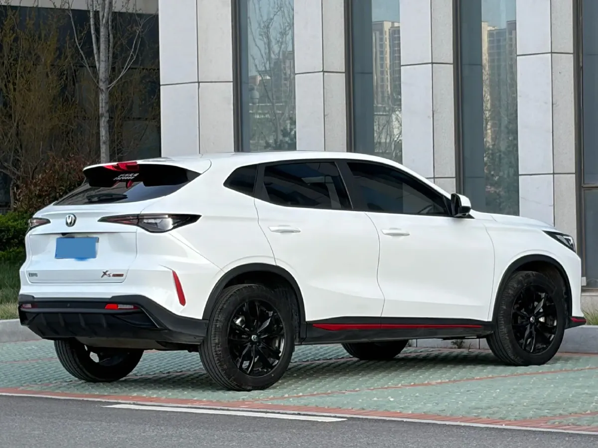 2025 ChangAn X5 PLUS 1.5T 188HP L4 7DCT,autocango,china used car exporter,china ev exporter,chinese used car exporter,chinese used ev exporter