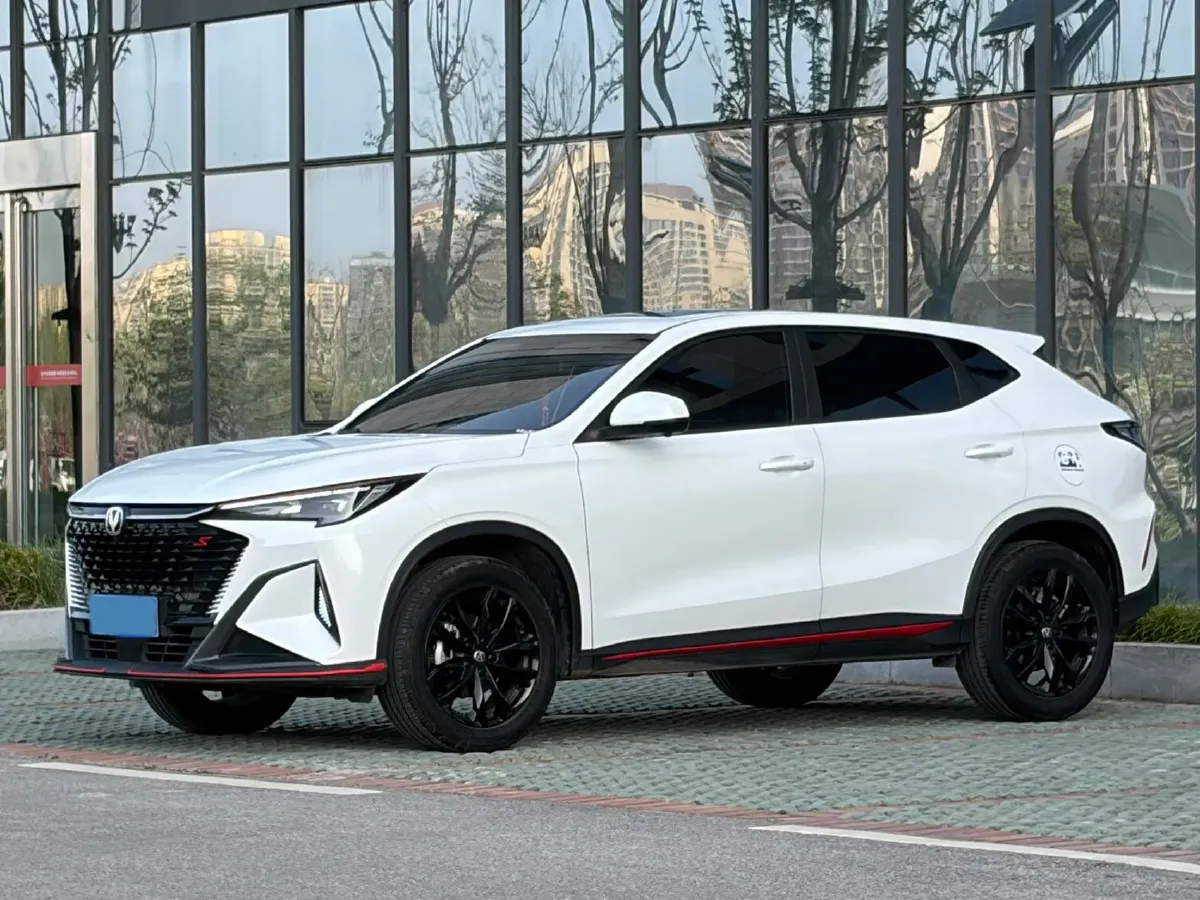 2025 ChangAn X5 PLUS 1.5T 188HP L4 7DCT,autocango,china used car exporter,china ev exporter,chinese used car exporter,chinese used ev exporter