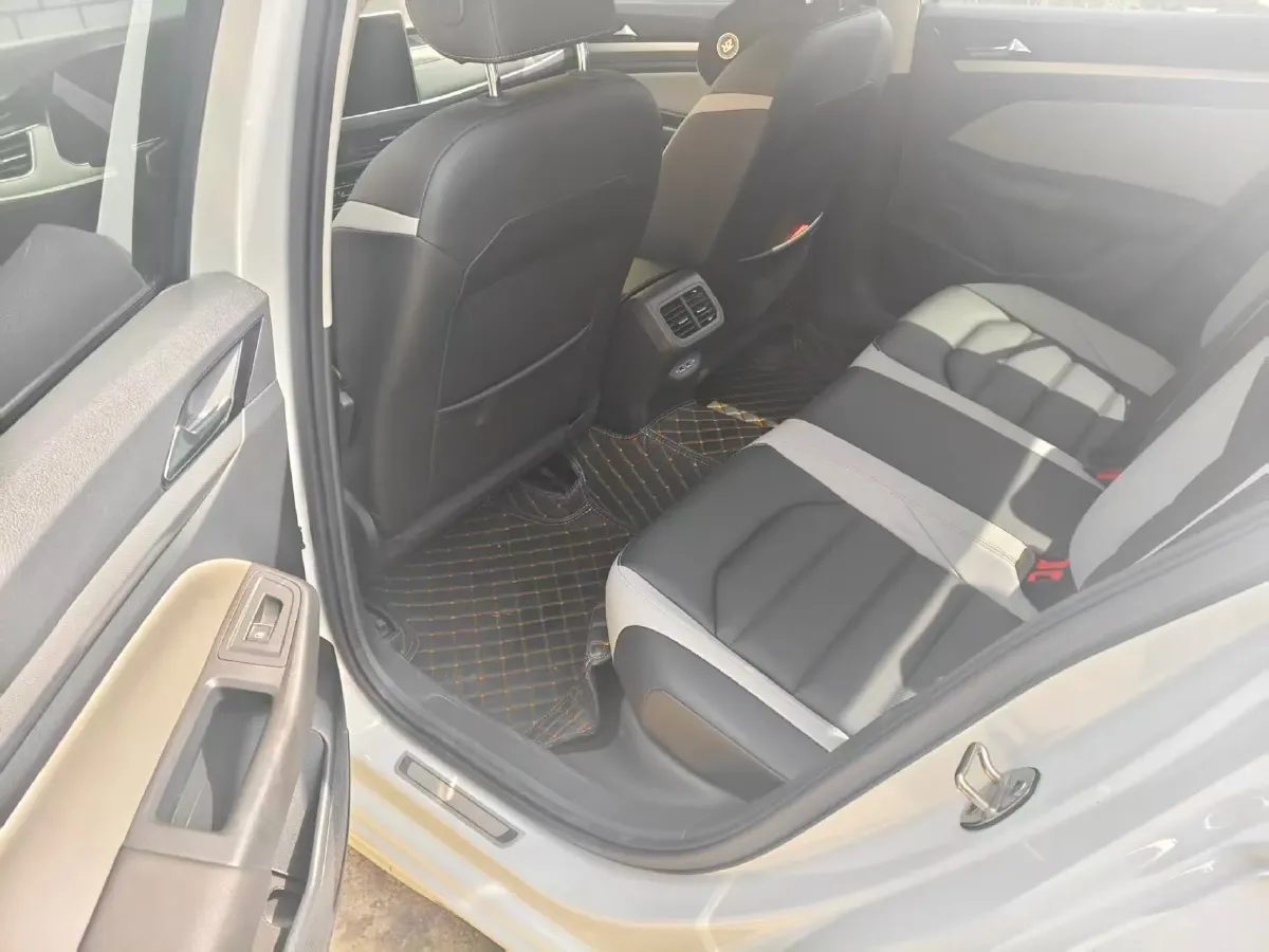 2024 Volkswagen Bora 1.5T 160HP L4 7DCT,autocango,china used car exporter,china ev exporter,chinese used car exporter,chinese used ev exporter