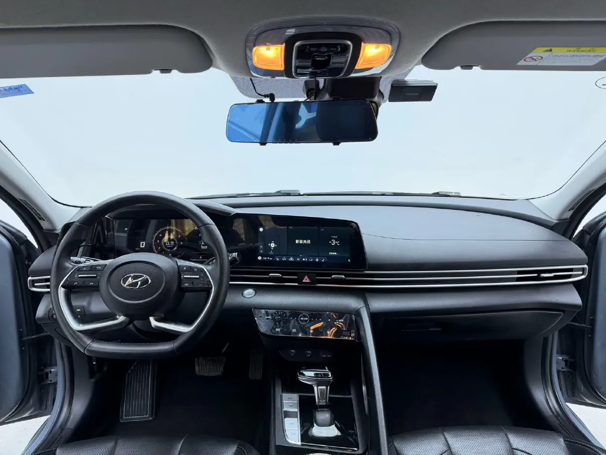 2021 Hyundai Elantra 1.5L 115HP L4 CVT,autocango,china used car exporter,china ev exporter,chinese used car exporter,chinese used ev exporter