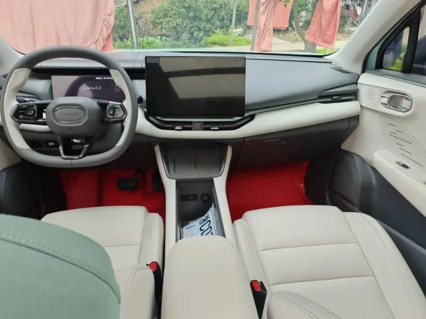 2023 LYNK&CO 06 EM-P 1.5L 120HP L4 3DHT PHEV 19.09KWH,autocango,china used car exporter,china ev exporter,chinese used car exporter,chinese used ev exporter