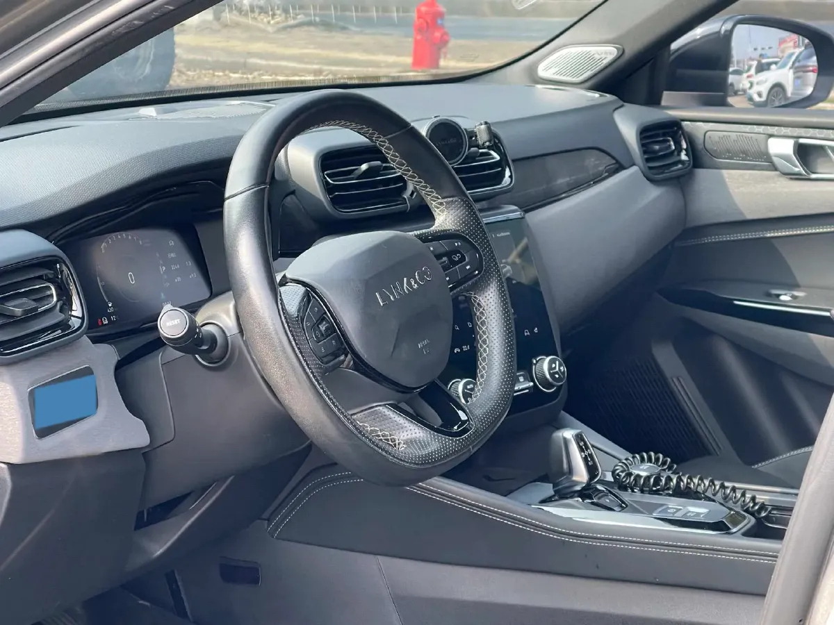 2022 LYNK&CO 03 2.0T 190HP L4 7DCT,autocango,china used car exporter,china ev exporter,chinese used car exporter,chinese used ev exporter