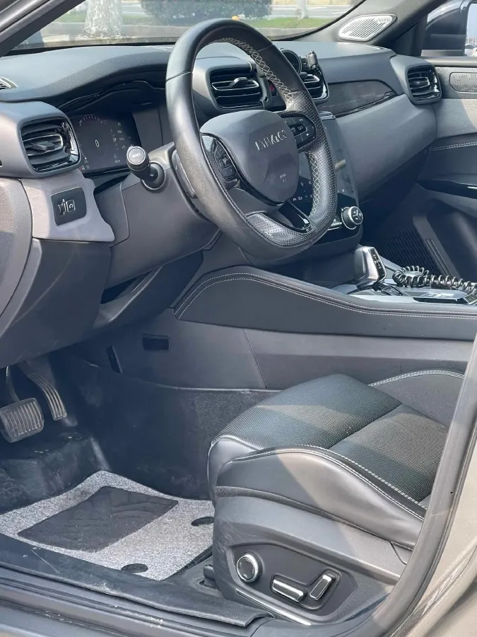 2022 LYNK&CO 03 2.0T 190HP L4 7DCT,autocango,china used car exporter,china ev exporter,chinese used car exporter,chinese used ev exporter