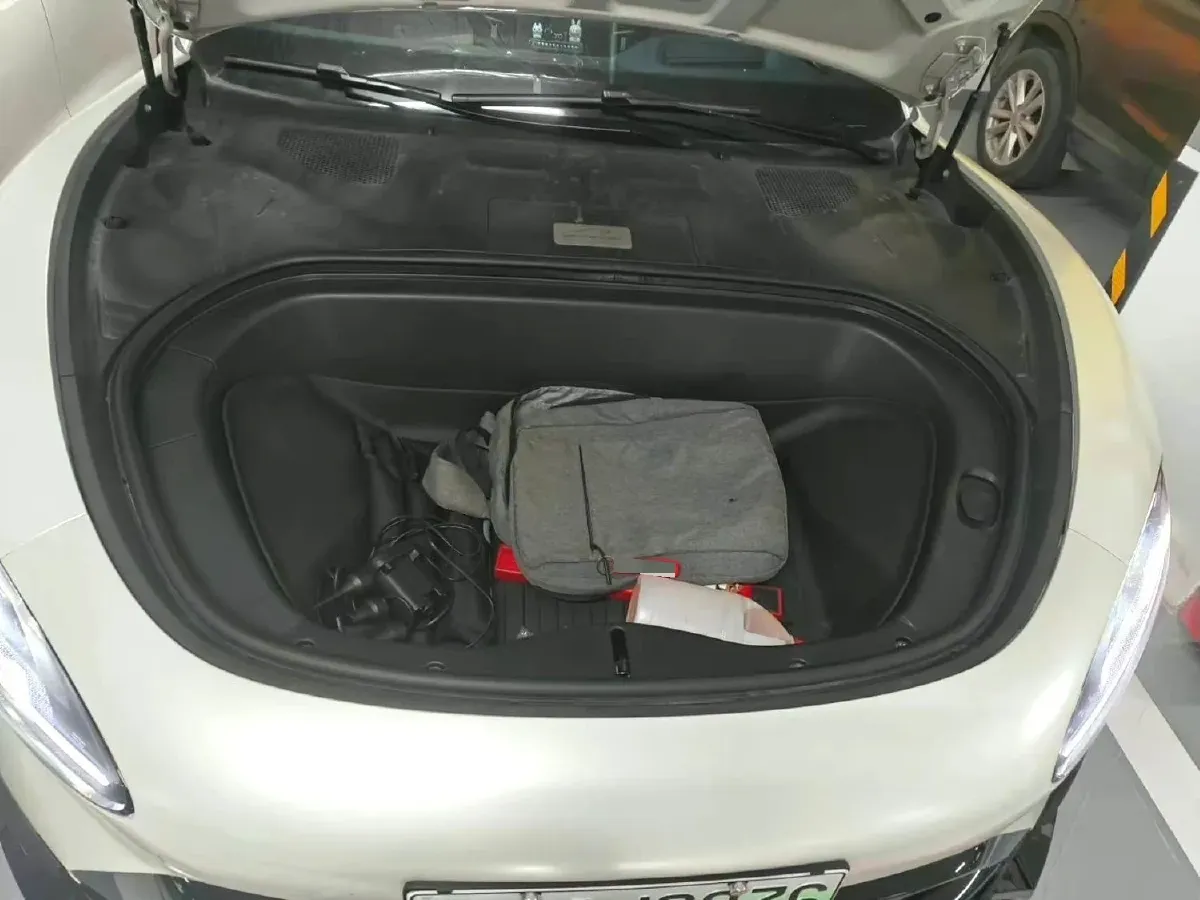 2024 MI SU7 BEV 101KWH,autocango,china used car exporter,china ev exporter,chinese used car exporter,chinese used ev exporter