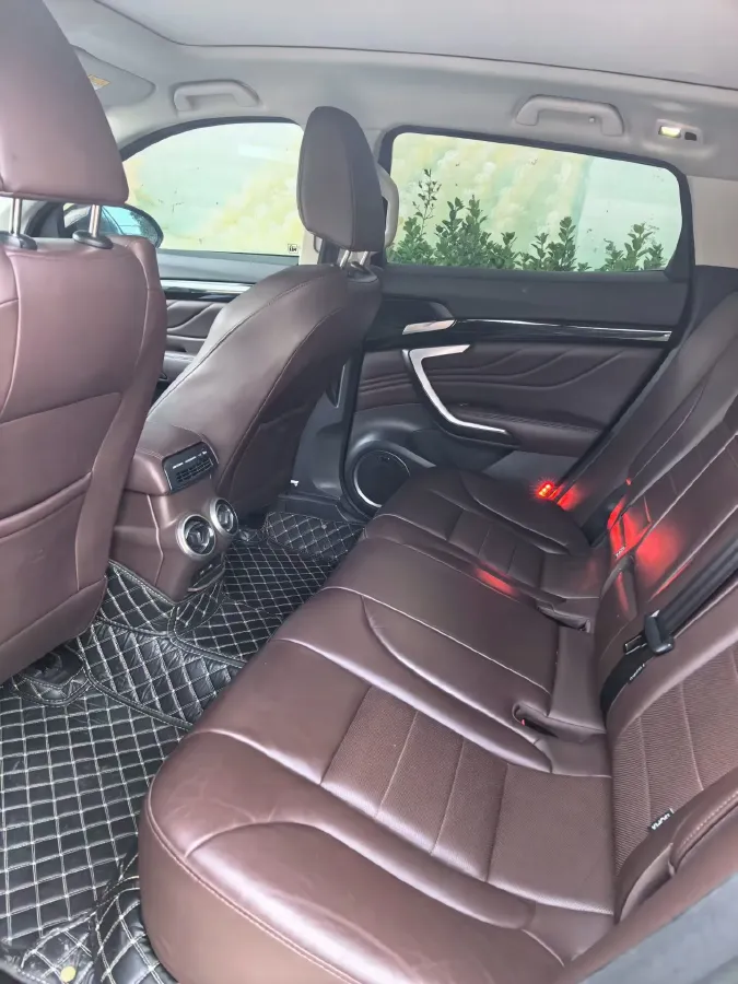 2017 WEY VV7 2.0T 234HP L4 7DCT,autocango,china used car exporter,china ev exporter,chinese used car exporter,chinese used ev exporter