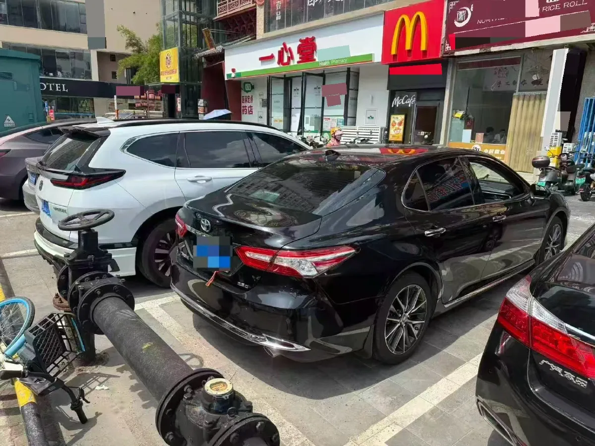 2021 Toyota Camry 2.5L 209HP L4 8AT,autocango,china used car exporter,china ev exporter,chinese used car exporter,chinese used ev exporter