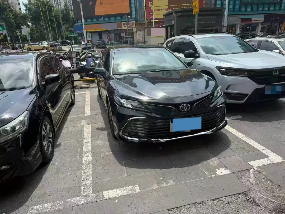 2021 Toyota Camry 2.5L 209HP L4 8AT,autocango,china used car exporter,china ev exporter,chinese used car exporter,chinese used ev exporter