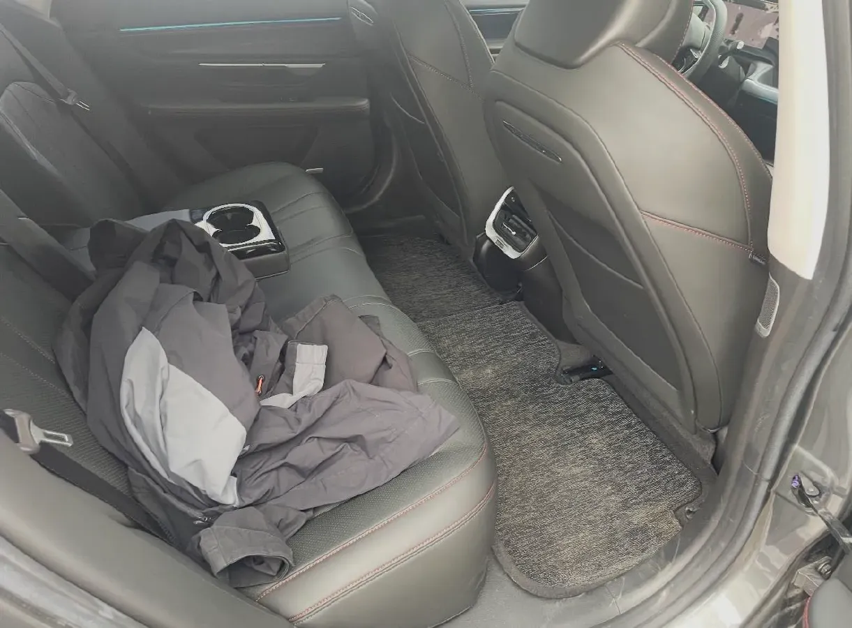 2022 DongFeng Forthing M7 2.0T 224HP L4 8AT,autocango,china used car exporter,china ev exporter,chinese used car exporter,chinese used ev exporter