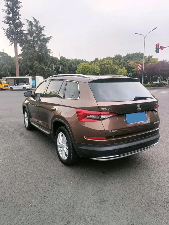 2018 Skoda Kodiak 2.0T 186HP L4 7DCT,autocango,china used car exporter,china ev exporter,chinese used car exporter,chinese used ev exporter