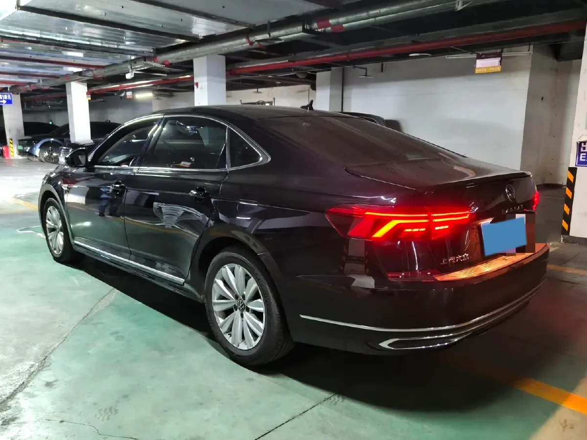 2021 Volkswagen Passat 2.0T 186HP L4 7DCT,autocango,china used car exporter,china ev exporter,chinese used car exporter,chinese used ev exporter