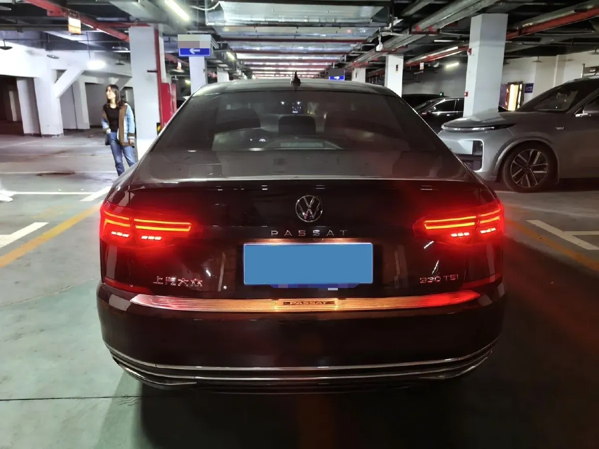 2021 Volkswagen Passat 2.0T 186HP L4 7DCT,autocango,china used car exporter,china ev exporter,chinese used car exporter,chinese used ev exporter