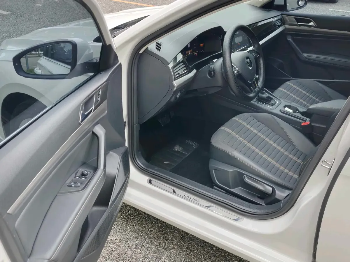 2021 Volkswagen Lavida 1.4T 150HP L4 7DCT,autocango,china used car exporter,china ev exporter,chinese used car exporter,chinese used ev exporter