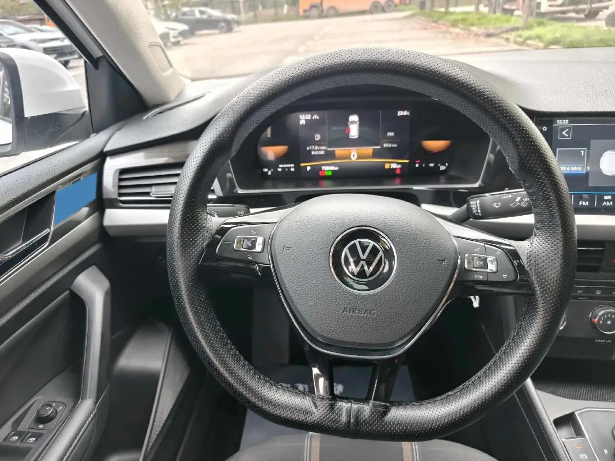 2021 Volkswagen Lavida 1.4T 150HP L4 7DCT,autocango,china used car exporter,china ev exporter,chinese used car exporter,chinese used ev exporter