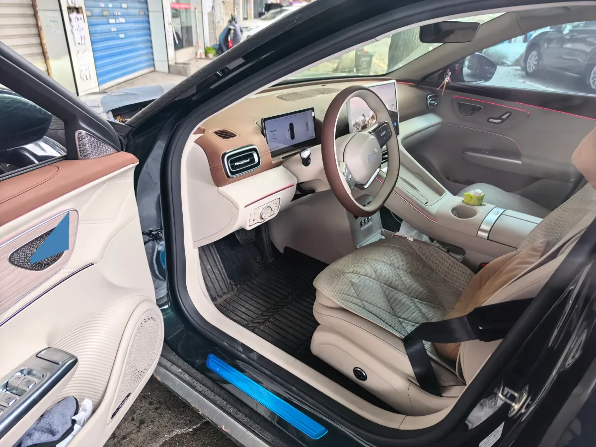 2025 Fulwin FulwinA9L 1.5T 156HP L4 1DHT PHEV,autocango,china used car exporter,china ev exporter,chinese used car exporter,chinese used ev exporter