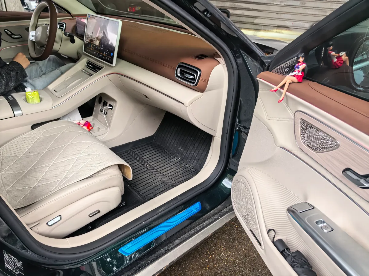 2025 Fulwin FulwinA9L 1.5T 156HP L4 1DHT PHEV,autocango,china used car exporter,china ev exporter,chinese used car exporter,chinese used ev exporter