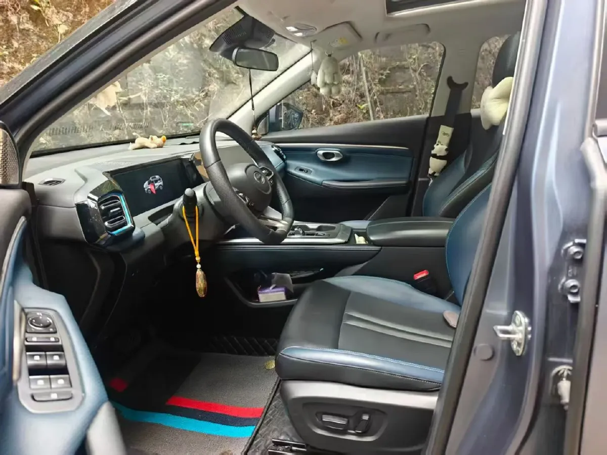 2023 GAC Trumpchi GS3 1.5T 177HP L4 7DCT,autocango,china used car exporter,china ev exporter,chinese used car exporter,chinese used ev exporter