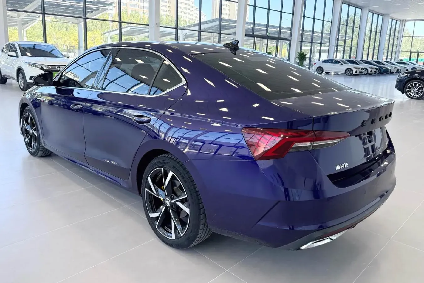 2022 Skoda Octavia 1.4T 150HP L4 7DCT,autocango,china used car exporter,china ev exporter,chinese used car exporter,chinese used ev exporter