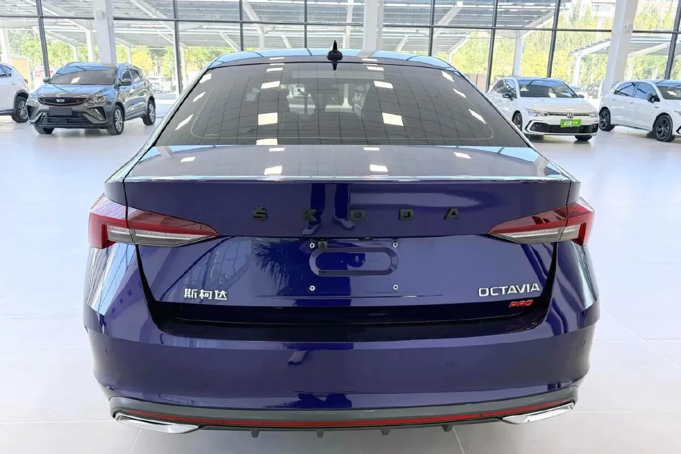 2022 Skoda Octavia 1.4T 150HP L4 7DCT,autocango,china used car exporter,china ev exporter,chinese used car exporter,chinese used ev exporter