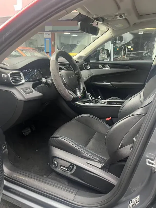 2018 Isuzu Mu-X 1.9T 163HP L4 6AT,autocango,china used car exporter,china ev exporter,chinese used car exporter,chinese used ev exporter