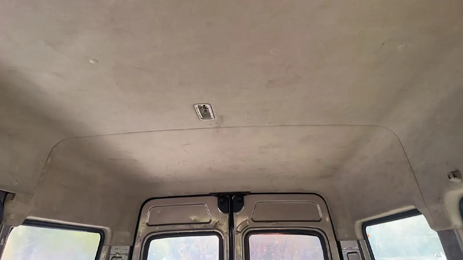 2019 MAXUS XinTu V80 2.0T 139HP L4 6MT,autocango,china used car exporter,china ev exporter,chinese used car exporter,chinese used ev exporter