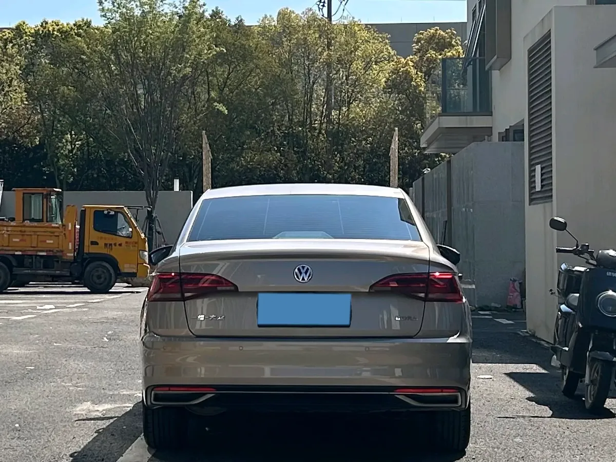 2020 Volkswagen Bora 1.5L 113HP L4 6AT,autocango,china used car exporter,china ev exporter,chinese used car exporter,chinese used ev exporter