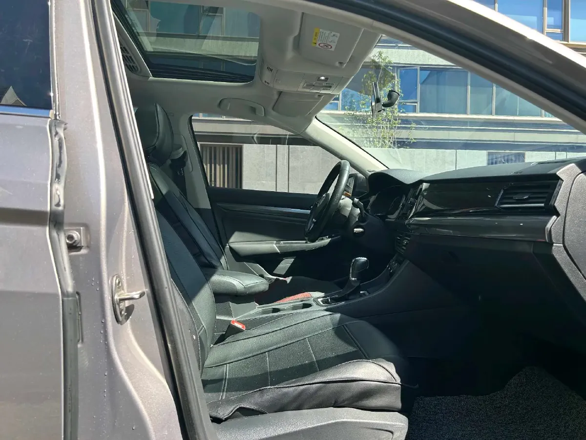 2020 Volkswagen Bora 1.5L 113HP L4 6AT,autocango,china used car exporter,china ev exporter,chinese used car exporter,chinese used ev exporter