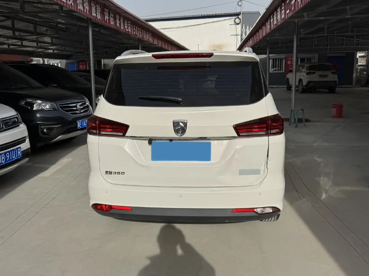 2018 BaoJun 360 1.5L 112HP L4 6MT,autocango,china used car exporter,china ev exporter,chinese used car exporter,chinese used ev exporter