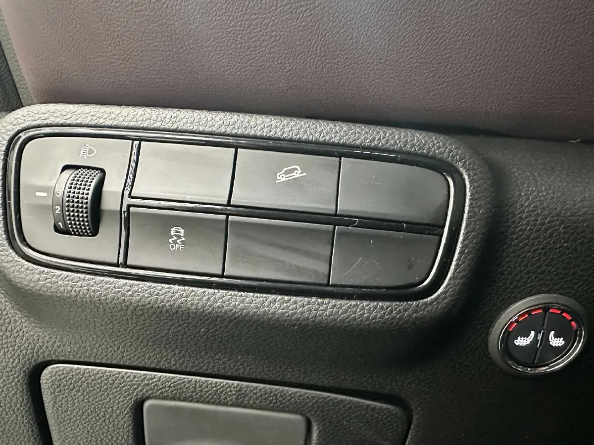 2021 GAC Trumpchi M6 1.5T 169HP L4 7DCT,autocango,china used car exporter,china ev exporter,chinese used car exporter,chinese used ev exporter