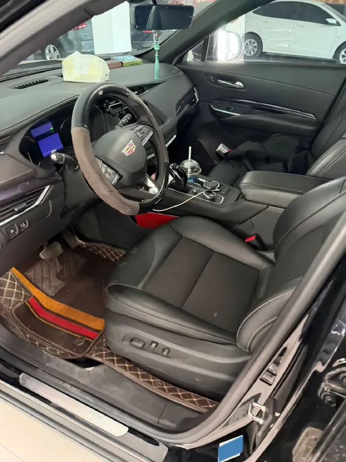 2022 Cadillac XT4 2.0T 237HP L4 9AT,autocango,china used car exporter,china ev exporter,chinese used car exporter,chinese used ev exporter