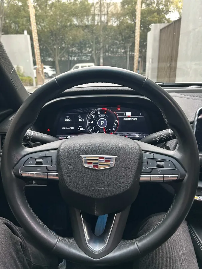 2022 Cadillac CT4 2.0T 237HP L4 8AT,autocango,china used car exporter,china ev exporter,chinese used car exporter,chinese used ev exporter