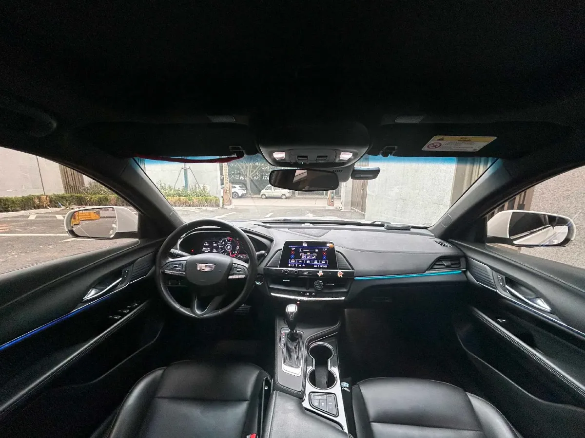 2022 Cadillac CT4 2.0T 237HP L4 8AT,autocango,china used car exporter,china ev exporter,chinese used car exporter,chinese used ev exporter