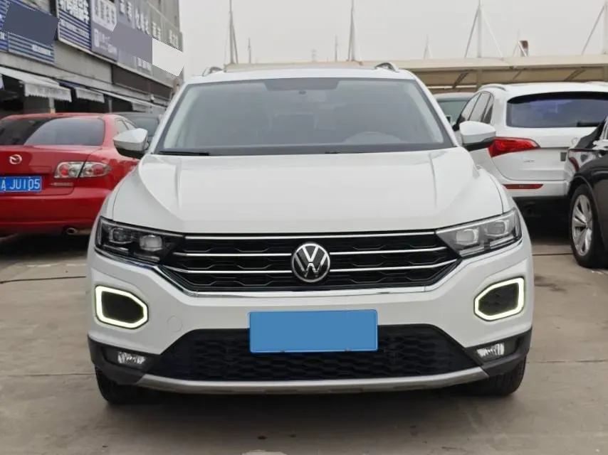 2022 Volkswagen T-Roc 1.4T 150HP L4 7DCT,autocango,china used car exporter,china ev exporter,chinese used car exporter,chinese used ev exporter