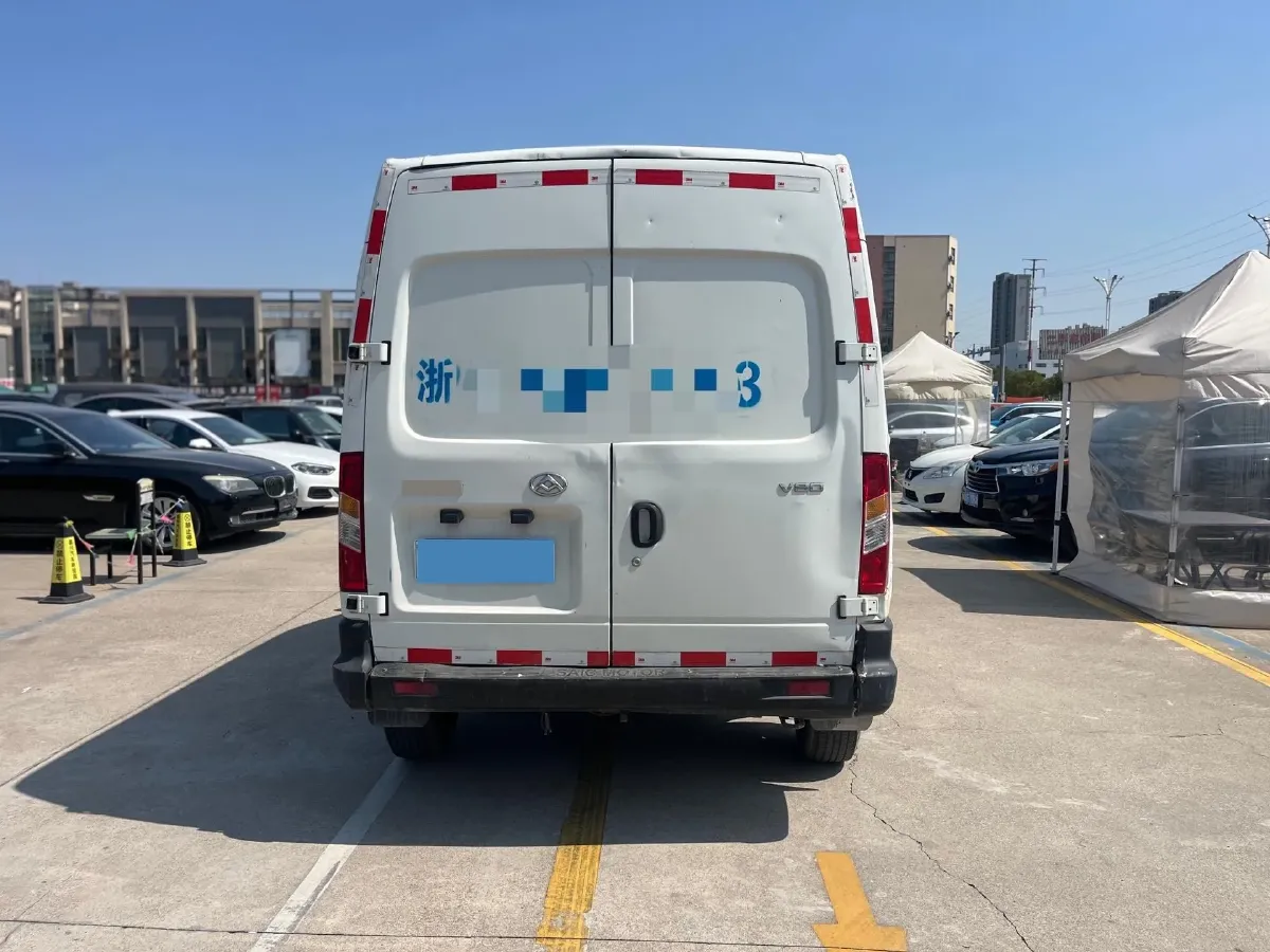 2020 MAXUS XinTu V80 2.5T 136HP L4 6MT,autocango,china used car exporter,china ev exporter,chinese used car exporter,chinese used ev exporter