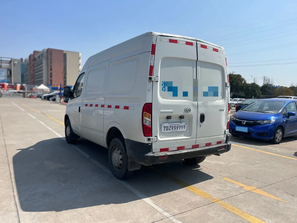 2020 MAXUS XinTu V80 2.5T 136HP L4 6MT,autocango,china used car exporter,china ev exporter,chinese used car exporter,chinese used ev exporter