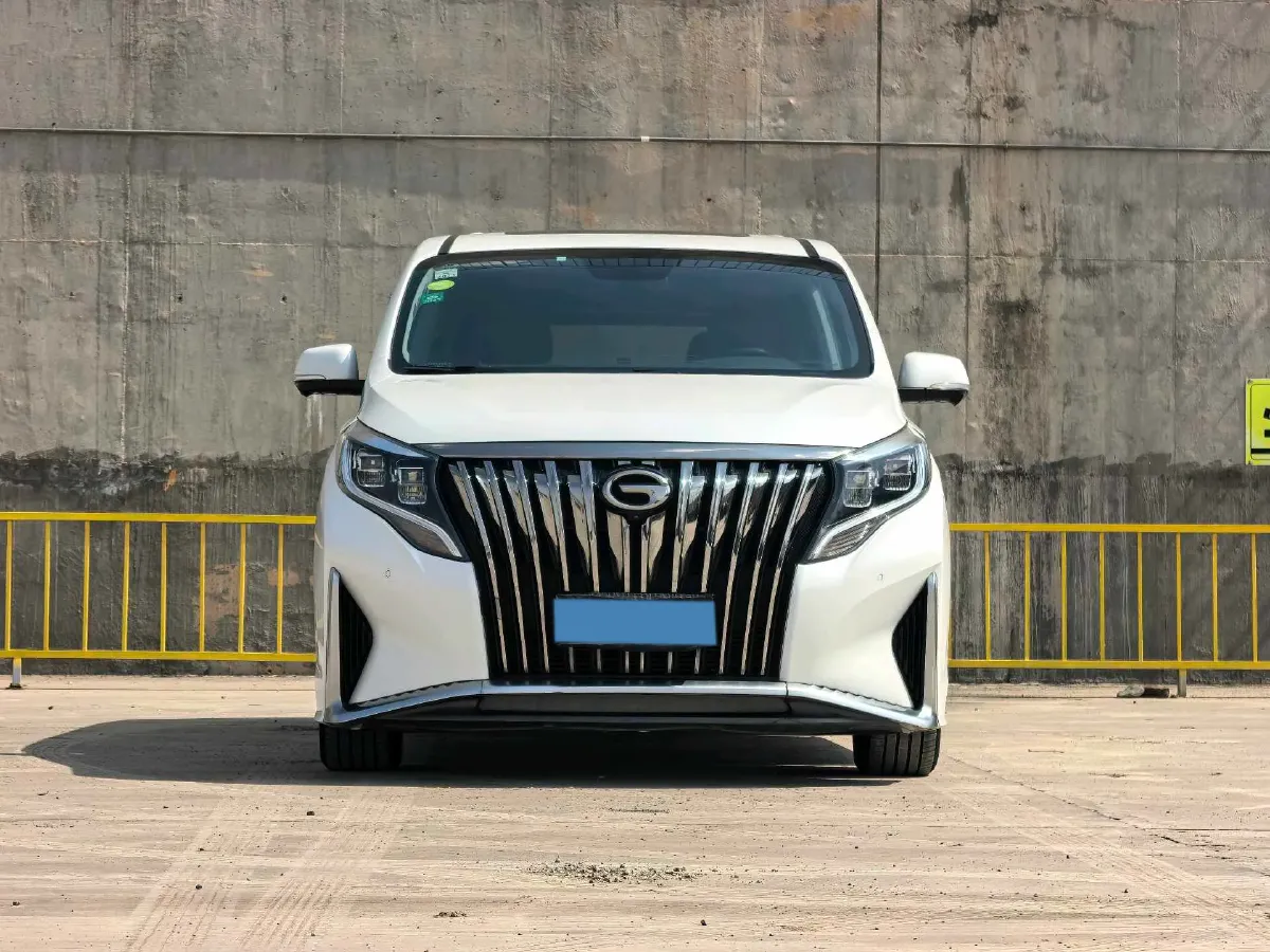 2021 GAC Trumpchi M8 2.0T 252HP L4 8AT,autocango,china used car exporter,china ev exporter,chinese used car exporter,chinese used ev exporter