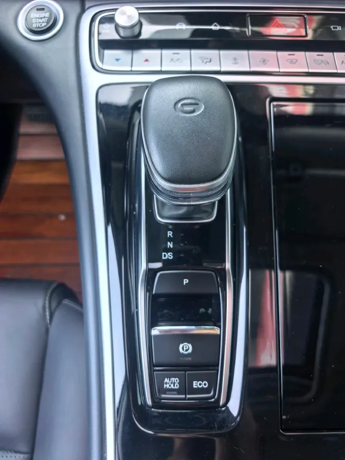 2021 GAC Trumpchi M8 2.0T 252HP L4 8AT,autocango,china used car exporter,china ev exporter,chinese used car exporter,chinese used ev exporter