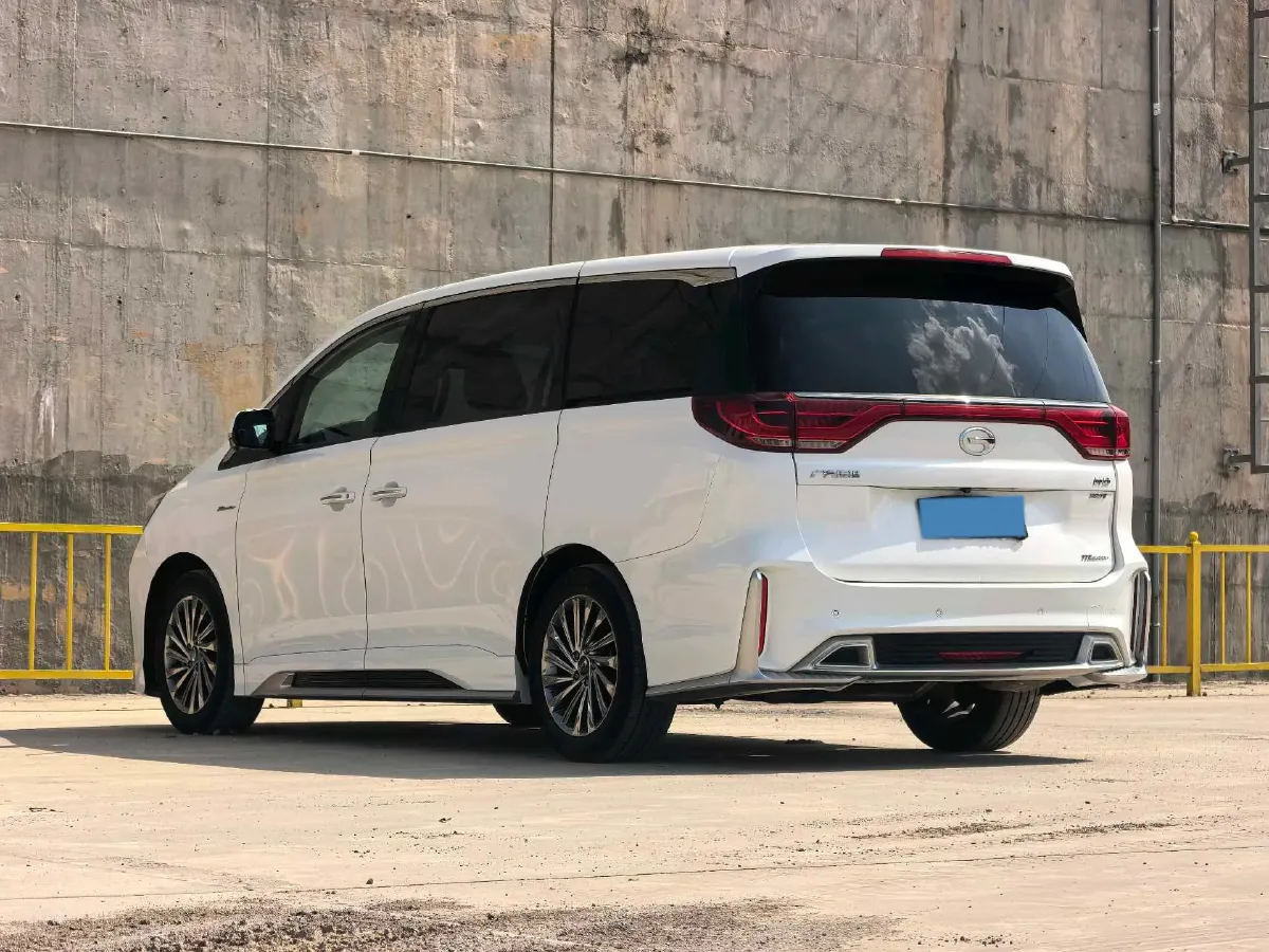 2021 GAC Trumpchi M8 2.0T 252HP L4 8AT,autocango,china used car exporter,china ev exporter,chinese used car exporter,chinese used ev exporter