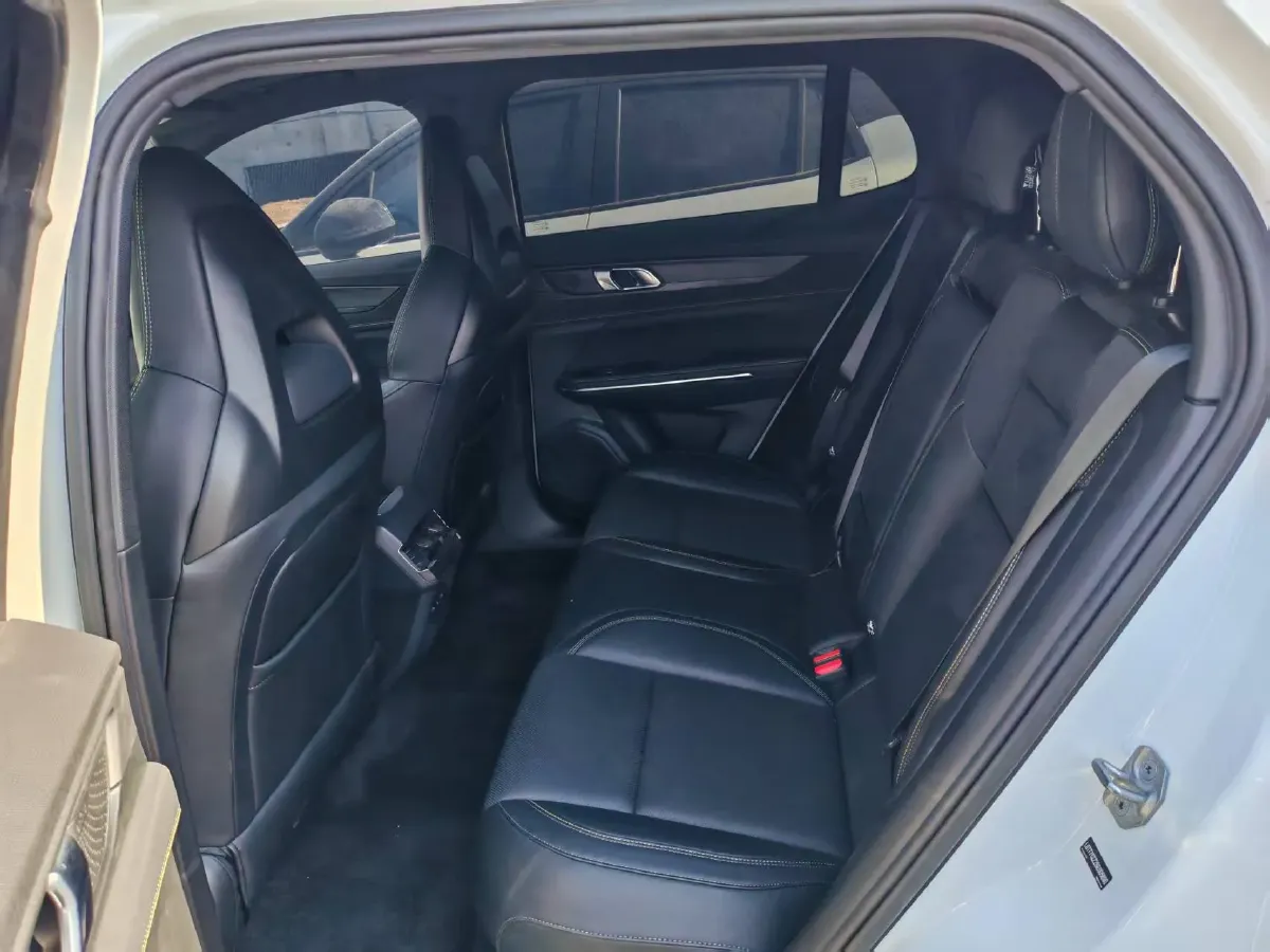 2025 LYNK&CO 01 2.0T 254HP L4 8AT,autocango,china used car exporter,china ev exporter,chinese used car exporter,chinese used ev exporter