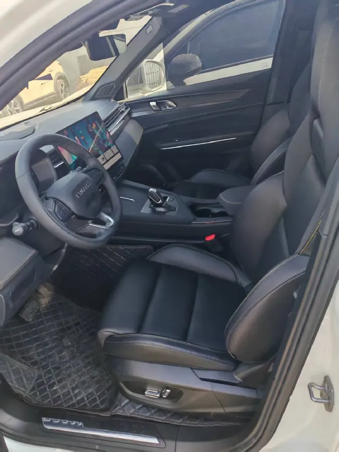 2025 LYNK&CO 01 2.0T 254HP L4 8AT,autocango,china used car exporter,china ev exporter,chinese used car exporter,chinese used ev exporter