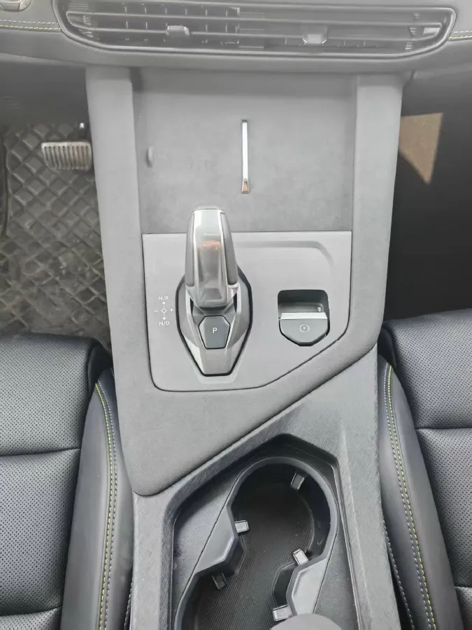 2025 LYNK&CO 01 2.0T 254HP L4 8AT,autocango,china used car exporter,china ev exporter,chinese used car exporter,chinese used ev exporter