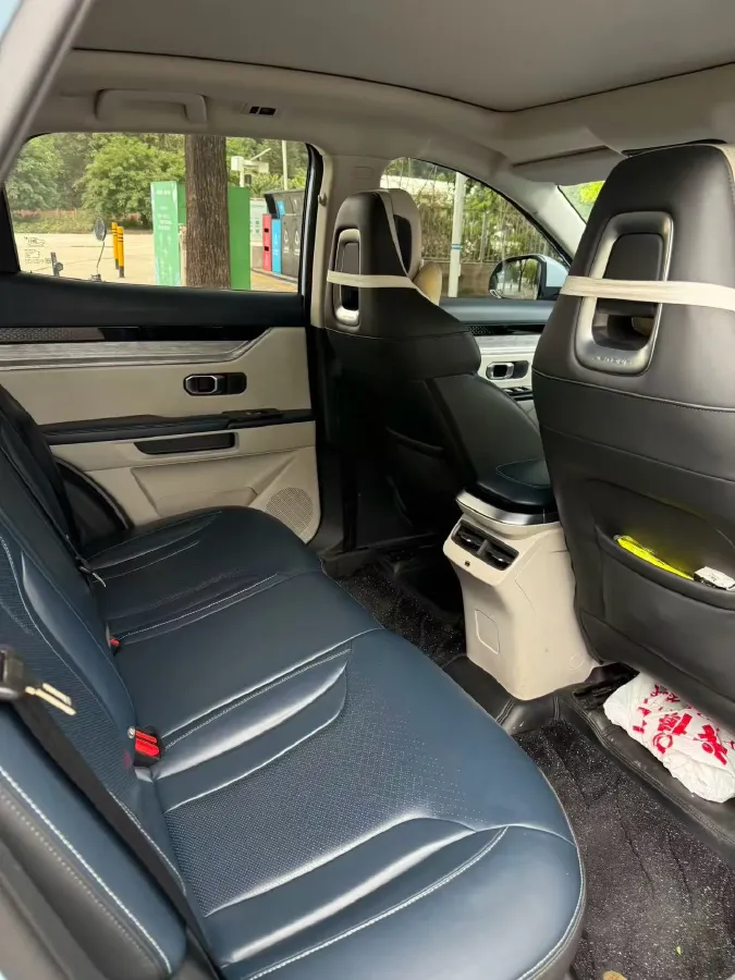 2023 Jetour DASHING i-DM 1.5T 156HP L4 3DHT PHEV 19.27KWH,autocango,china used car exporter,china ev exporter,chinese used car exporter,chinese used ev exporter