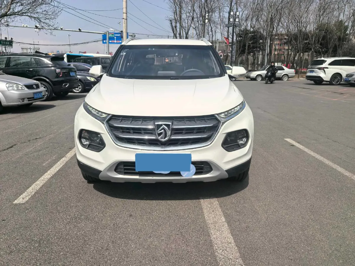 2017 BaoJun 310W 1.5L 105HP L4 6MT,autocango,china used car exporter,china ev exporter,chinese used car exporter,chinese used ev exporter