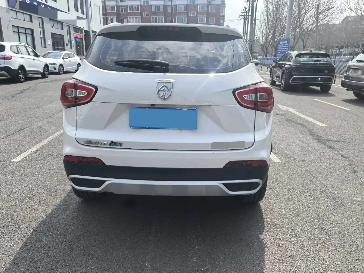 2017 BaoJun 310W 1.5L 105HP L4 6MT,autocango,china used car exporter,china ev exporter,chinese used car exporter,chinese used ev exporter