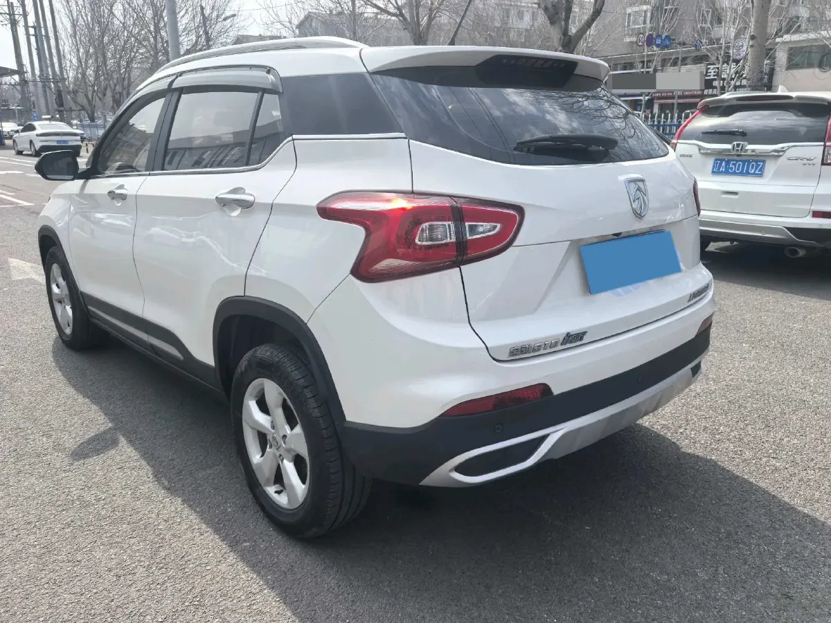 2017 BaoJun 310W 1.5L 105HP L4 6MT,autocango,china used car exporter,china ev exporter,chinese used car exporter,chinese used ev exporter