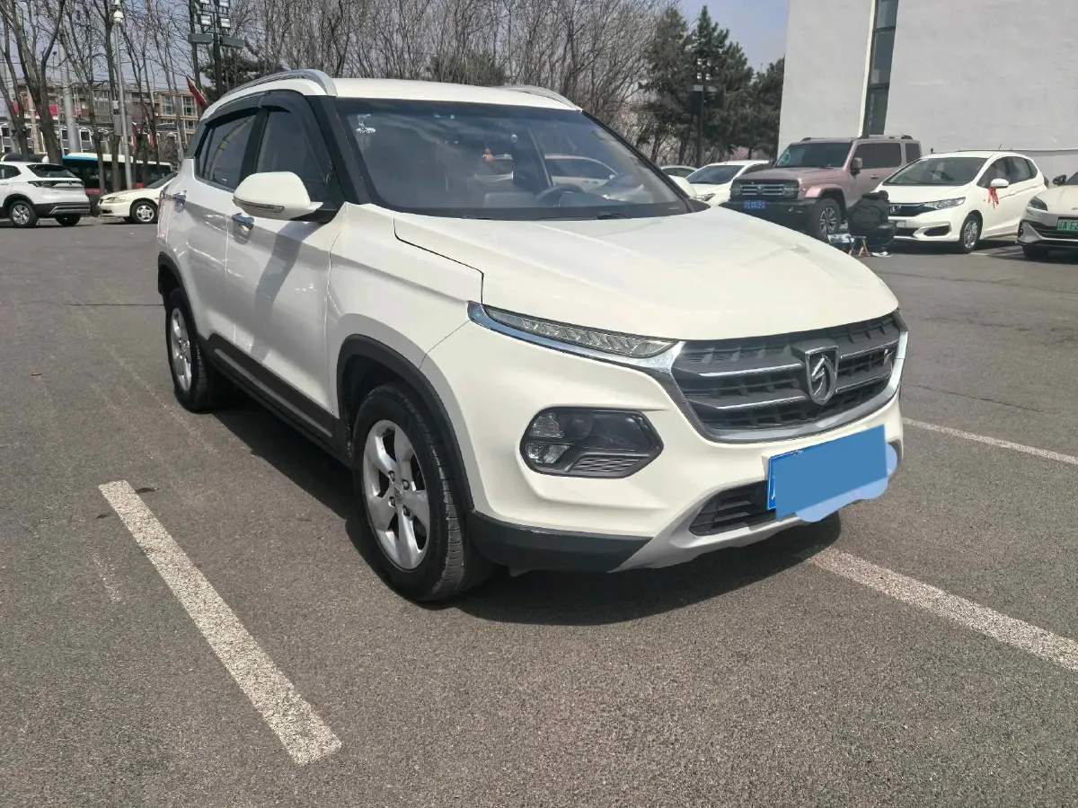 2017 BaoJun 310W 1.5L 105HP L4 6MT,autocango,china used car exporter,china ev exporter,chinese used car exporter,chinese used ev exporter
