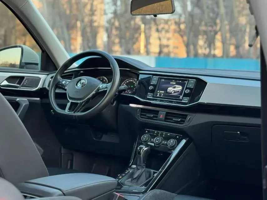 2019 Jeep Cherokee 2.0T 234HP L4 9AT,autocango,china used car exporter,china ev exporter,chinese used car exporter,chinese used ev exporter