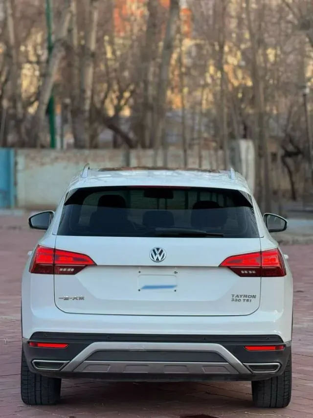 2019 Jeep Cherokee 2.0T 234HP L4 9AT,autocango,china used car exporter,china ev exporter,chinese used car exporter,chinese used ev exporter