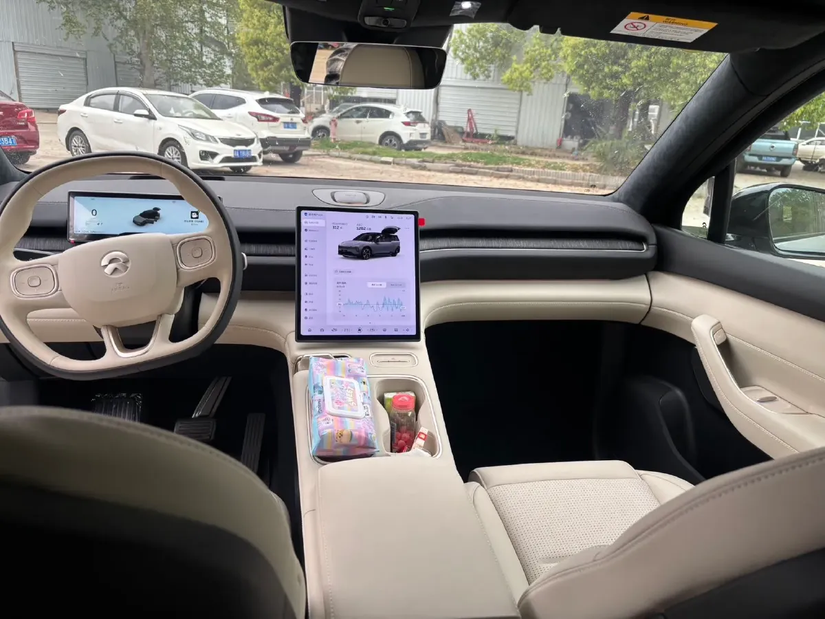 2024 NIO ES6 BEV 75KWH,autocango,china used car exporter,china ev exporter,chinese used car exporter,chinese used ev exporter