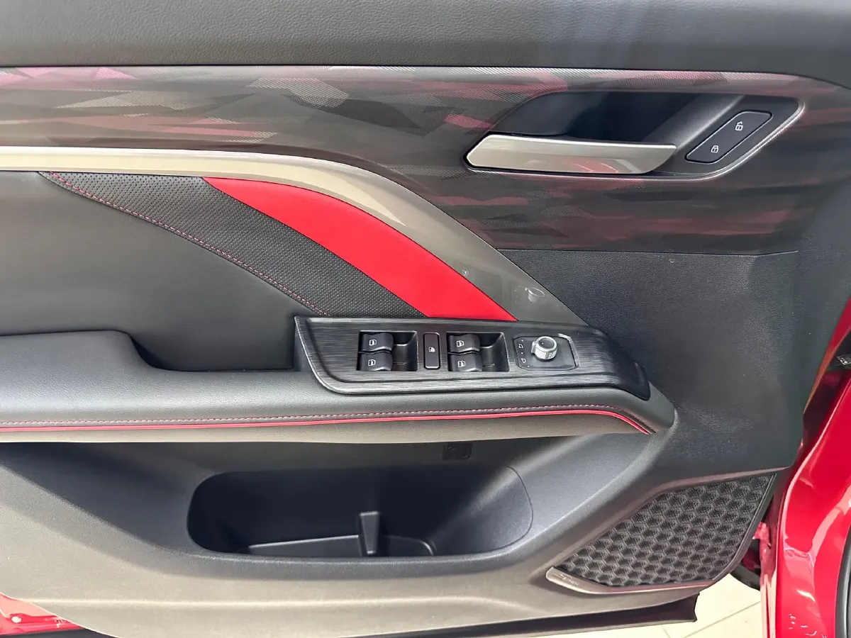 2023 Haval H6 1.5T 150HP L4 7DCT,autocango,china used car exporter,china ev exporter,chinese used car exporter,chinese used ev exporter